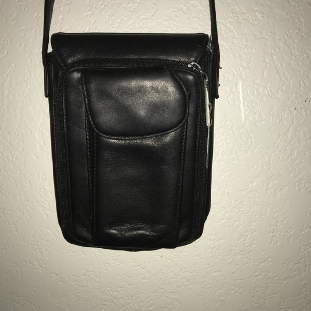 Preston & York Black Leather Crossbody Bag